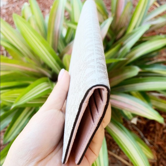 ‼️💕Michael Kors Long Wallet Pink/Vanilla - Picture 5 of 6